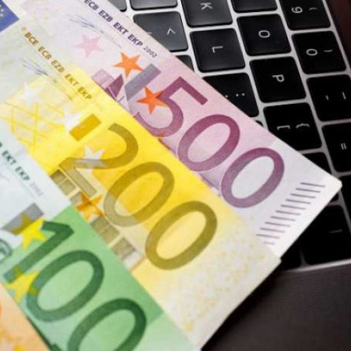 Doi maramureșeni victime ale unor înșelăciuni informatice au reclamat faptele