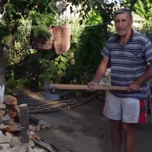 Românii de la sat consideră certurile din Guvern doar un teatru ieftin