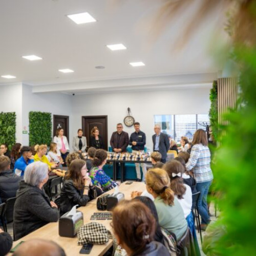 45 de tineri din sistemul de protecție au fost premiați la Suceava pentru performanțe școlare și artistice