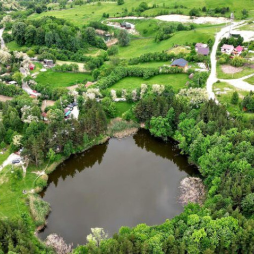 Posibilă alimentare temporară cu apă a Văii Slănicului din lacul Meledic în caz de secetă prelungită