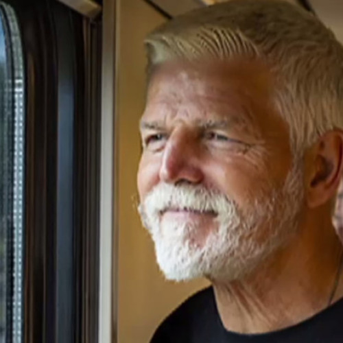 Președintele Cehiei a avut o vacanță surpriză în România, explorând munții pe motocicletă