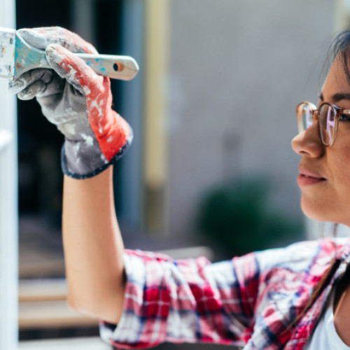 Studenții din Iași pot câștiga cazare gratuită muncind la curățenia căminelor