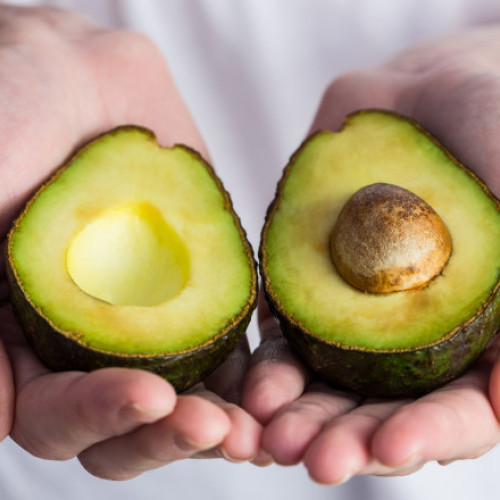 Ministrul agriculturii critică consumul de avocado în favoarea produselor românești