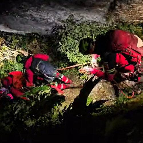 Tânăr francez grav rănit după ce a căzut într-o râpă în Bucegi