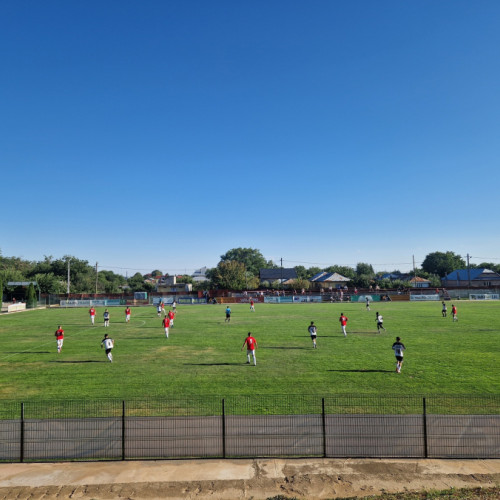 Continuă meciurile în ligile județene de fotbal și etapele din handbal la Galați