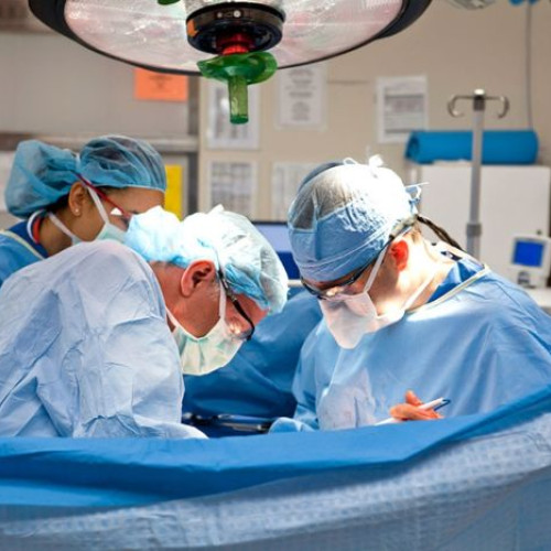 Inima unui adolescent din Piatra-Neamț salvează viața unui copil din Elveția