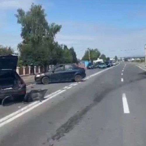 Accident rutier cu șapte mașini pe Calea Feldioarei, circulația este îngreunată