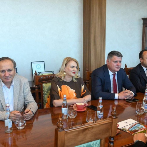 Universitatea „Valahia” și Inspectoratul Școlar Giurgiu discută colaborarea pentru educație