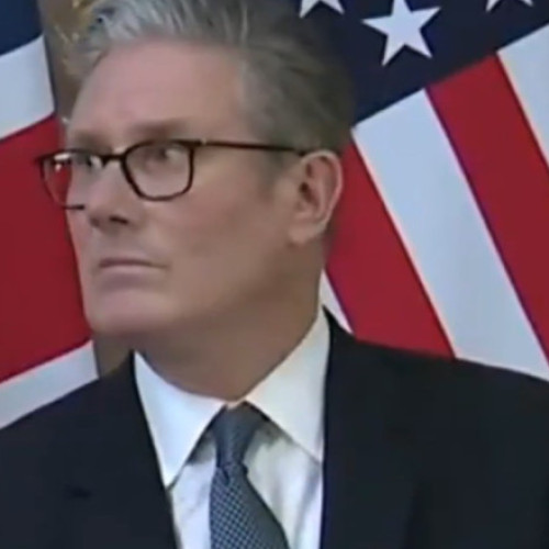 Donald Trump se laudă cu soluționarea unui război dintre țări inexistente în timpul vizitei în Marea Britanie