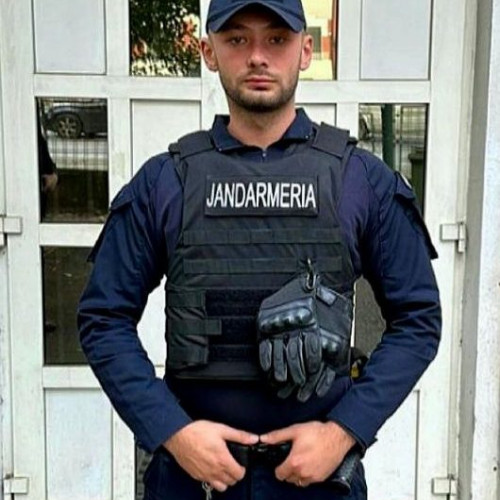 Jandarmul rareș craiu a salvat un bărbat după un accident rutier la Roman