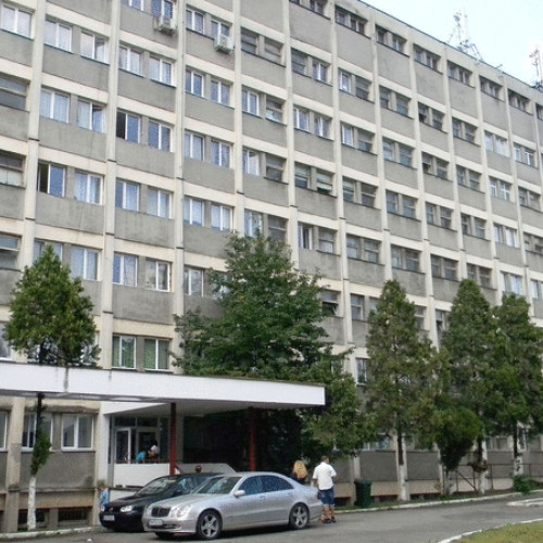 Managerul Spitalului din Caransebeș reținut pentru luare de mită, zeci de mii de euro confiscate