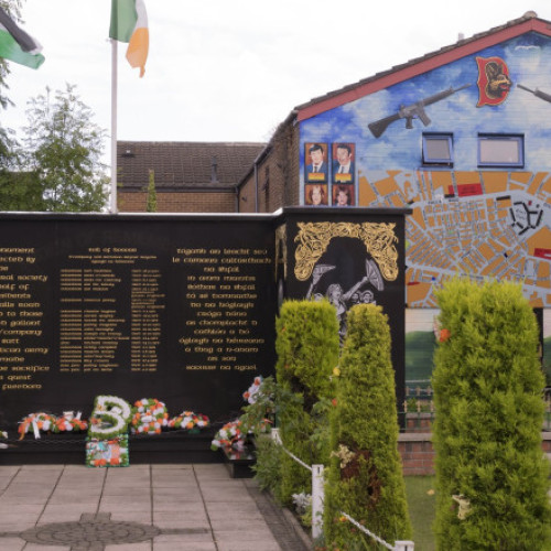 Marea Britanie și Irlanda reiau anchetele conflictului din Irlanda de Nord printr-un nou acord