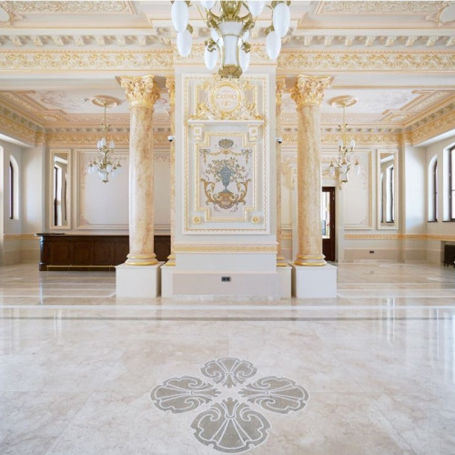 Constanța închiriază spațiul Cazinoului pentru cafenea cu terasă la malul mării