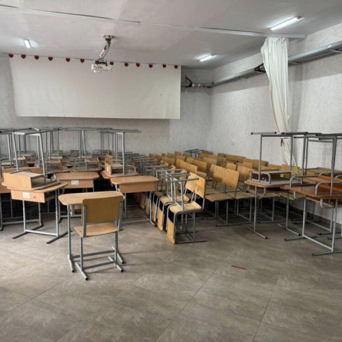 Gimnaziul Zăicana primește 60 de bănci și scaune școlare printr-un parteneriat local