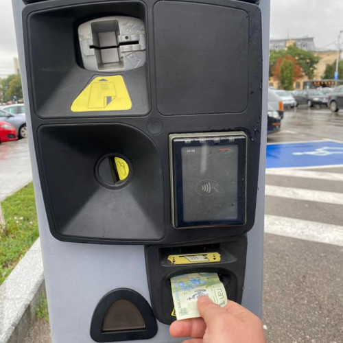 Taxa de parcare în Botoșani se va aplica și în weekend, cu amenzi pentru nerespectarea regulamentului