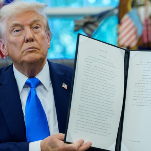 Donald Trump introduce o viză de aur pentru străinii ce plătesc un milion de dolari