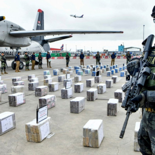 Peru achiziționează 12 avioane pentru lupta împotriva traficului de droguri