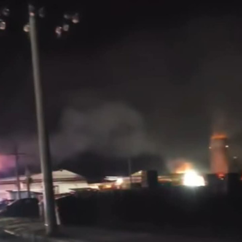 Explozie și incendiu la o fabrică de prelucrare a lemnului în Brad