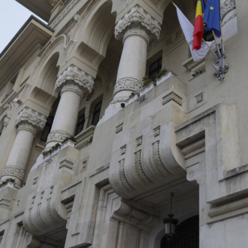 Primarul interimar al Capitalei susține că salariile din Primărie sunt cele mai mari din administrația locală