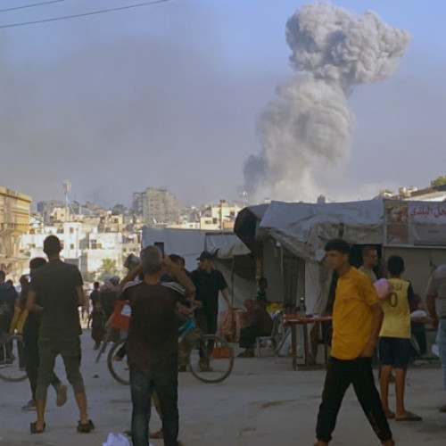 Israel intensifică atacurile în Gaza, raportând zeci de decese în urma ofensivelor