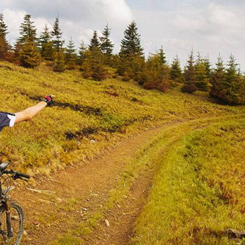 Salvamontiștii recomandă precauții esențiale pentru cicliștii montani din Bucegi