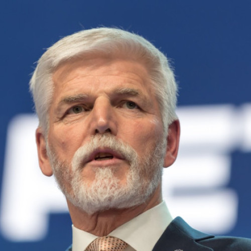 Președintele Cehiei solicită reacție militară a NATO la încălcările rusești