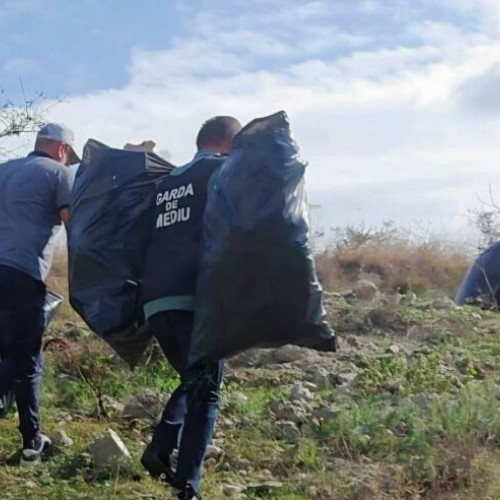 Acțiune de ecologizare pe râul Siret, între Suraia și Biliești