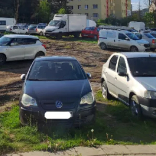 Probleme de parcare la baza sportivă „La Terenuri” din Cluj-Napoca