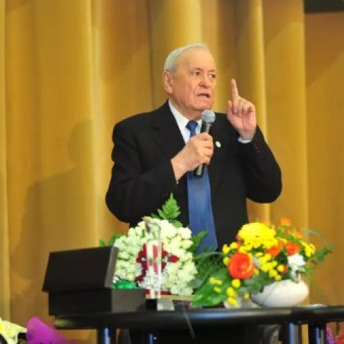 Profesorul botoșănean Constantin Vasilică a lăsat o bursă pentru studenții merituoși