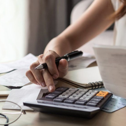 Crește IRCC de la 1 octombrie, iar ratele la creditele în lei cu dobândă variabilă vor fi mai mari