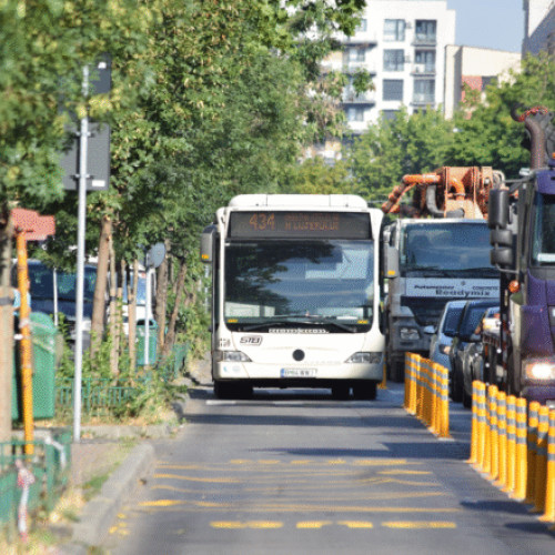 Autobuzele liniilor 434 și 483 vor avea trasee deviate timp de o lună