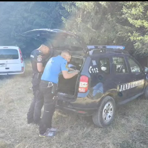 Jandarmii prahoveni au aplicat aproape 30 de amenzi pe traseele montane în weekend