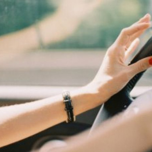 Tânără din Flămânzi prinsă conducând cu permisul suspendat, dosar penal deschis