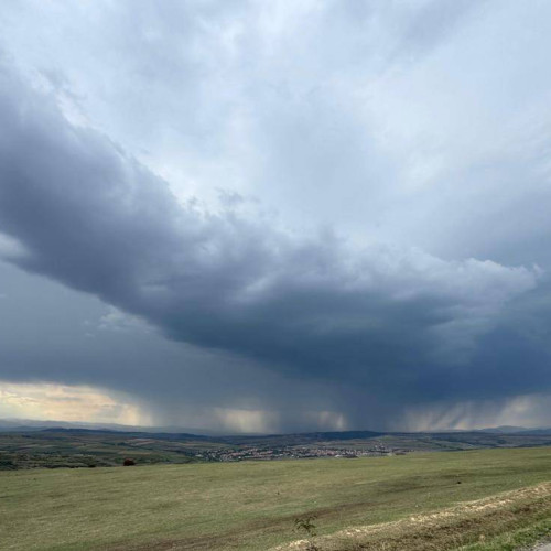România va fi afectată de furtuna Zack cu ploi, vânt puternic și temperaturi scăzute