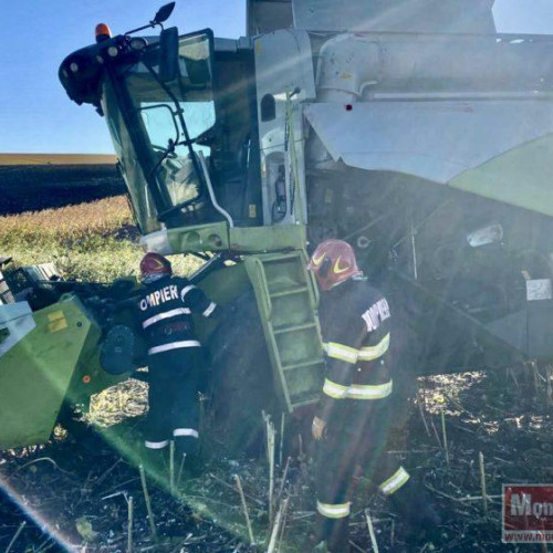 Incendiu la o combină în localitatea Lișna în timp ce lucra la floarea-soarelui