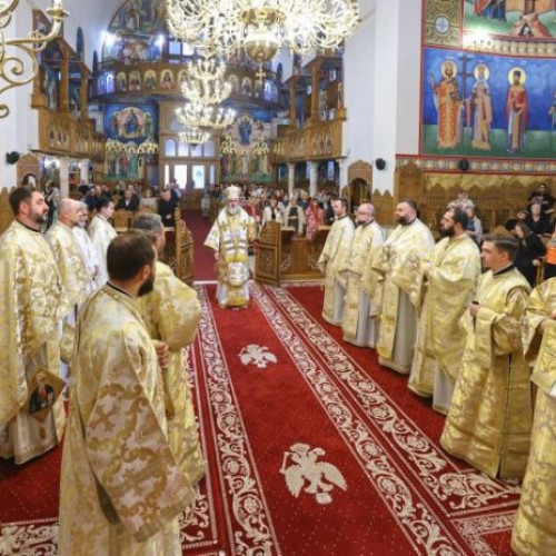 Arhiepiscopul Ciprian și prof. Vasile Gordon la Catedrala Unirii din Focșani