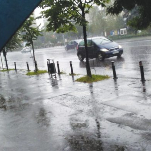 Temperaturi în scădere și ploi în majoritatea regiunilor în următoarele două săptămâni