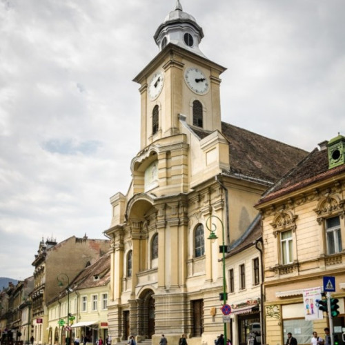 Primăria Brașov continuă restaurarea monumentelor și pregătește lucrări la biserica catolică