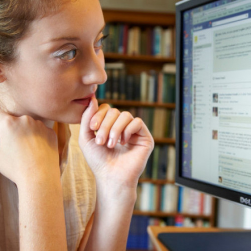 Meta introduce asistent AI în Facebook Dating pentru recomandări personalizate