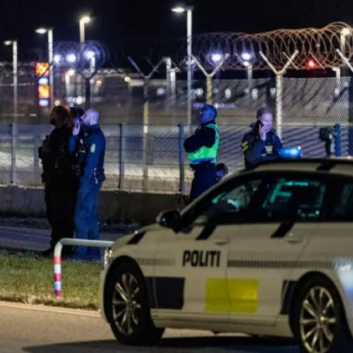Traficul aerian de la aeroportul din Copenhaga, blocat din cauza dronelor