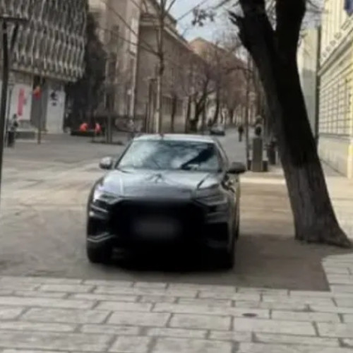 Traficul pe strada pietonală Kogălniceanu din Cluj-Napoca creează nemulțumiri printre localnici