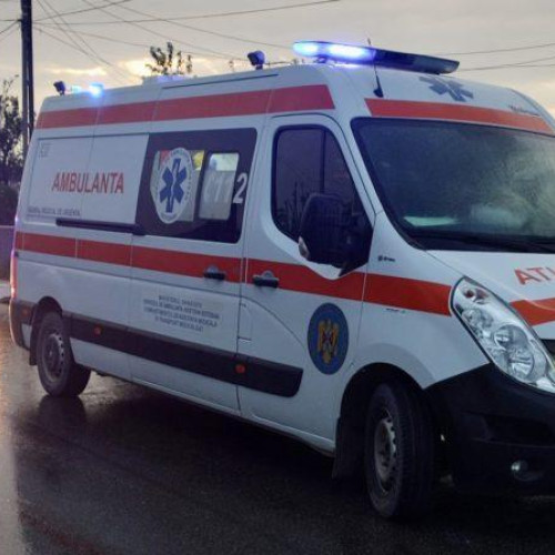 Bătrân din Botoșani ajuns la Urgențe după ce s-a simțit rău la terasă