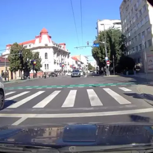 Șofer din Cluj evită o coliziune după ce o mașină i-a tăiat calea pe Calea Moților