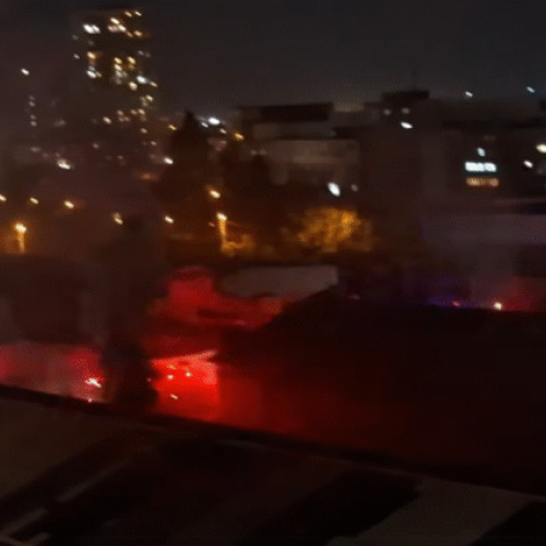 Incendiu la acoperișul unui depozit din Sector 2, intervenție cu mai multe autospeciale