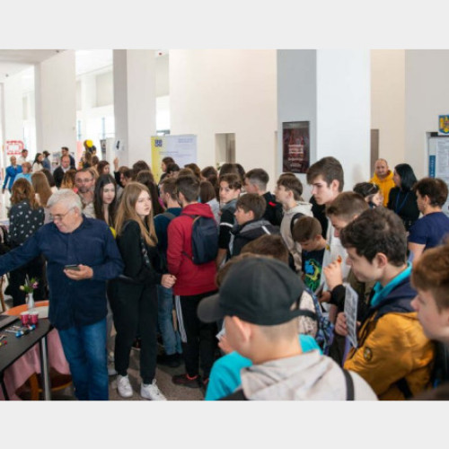 Târg al locurilor de muncă dedicat energiei regenerabile, organizat la Oradea Arena