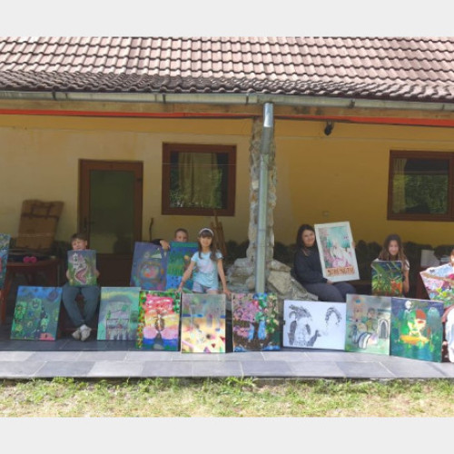 Expoziția „Alegoria naturii” revine la Muzeul Orașului Oradea cu noi lucrări și performance-uri