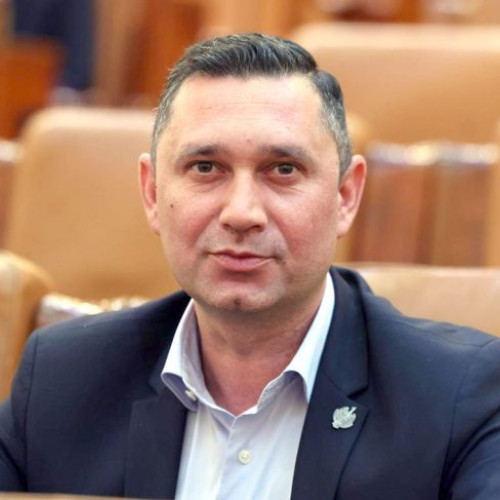 Bogdan Toader critică amânarea plafonării adaosului comercial la alimente