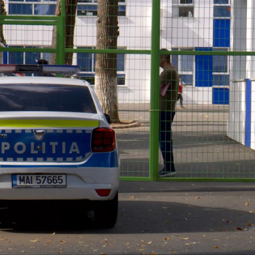 Amenințări cu atacuri armate primite de instituții din București și țară