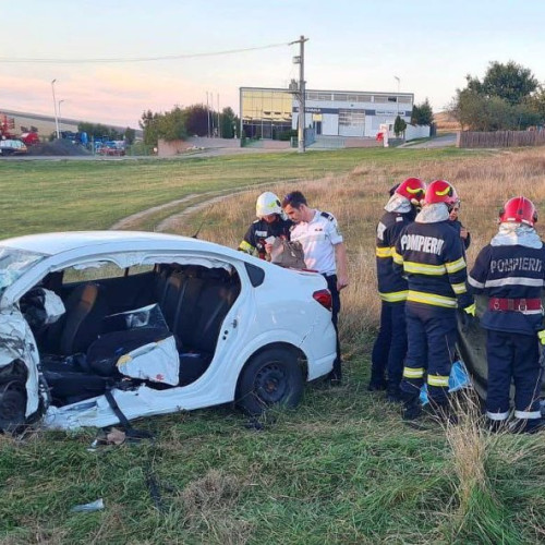 O femeie a murit într-un accident rutier în comuna Lețcani, Iași