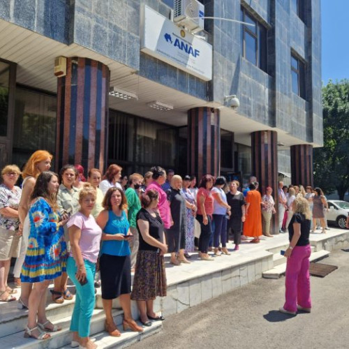 Finanțiștii protestează la Ministerul Finanțelor pe 27 septembrie 2025